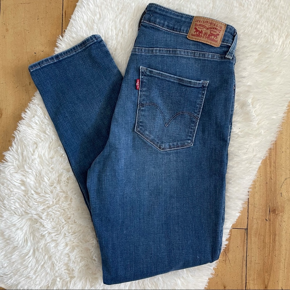 Levi’s | Classic Mid Rise Skinny Jean